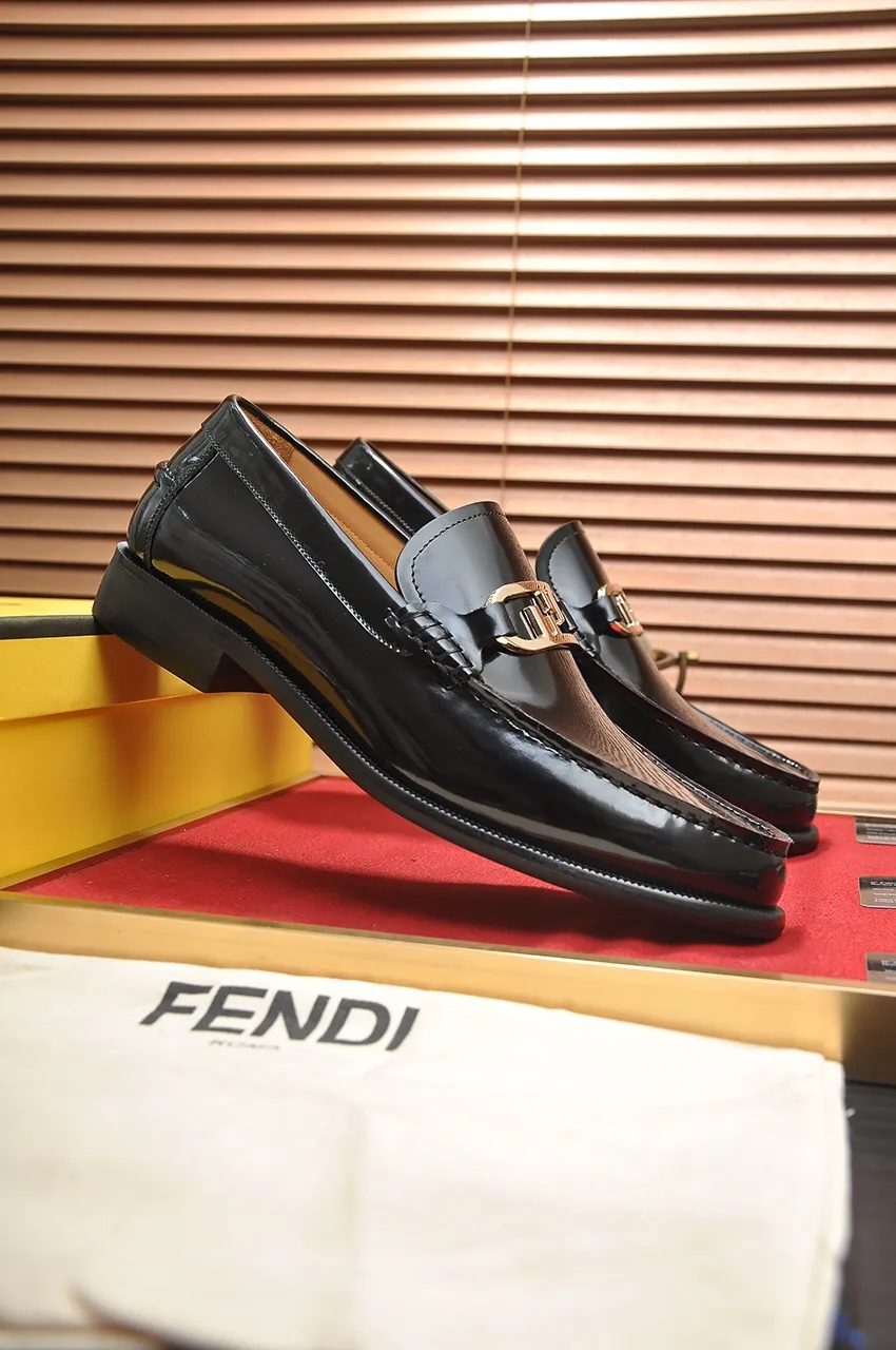 Men's shoes💰560💶[FENDI] The latest high-end men's shoes in Hong Kong! Original quality. The upper is made of imported cowhide material and cowhide lining! Super comfortable on the foot, original wear-resistant outsole, luxurious, fashionable, casual and versatile! Size: 38-45 (45 customized)